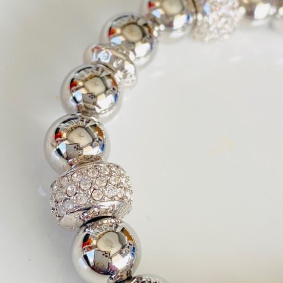 New Henri Bendel Beaded Influencer Bracelet with CZ Pave Crystals - Picture 8 of 14